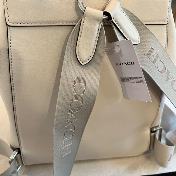 NWT Coach backpack with pink heart charm - Picture 2 of 4